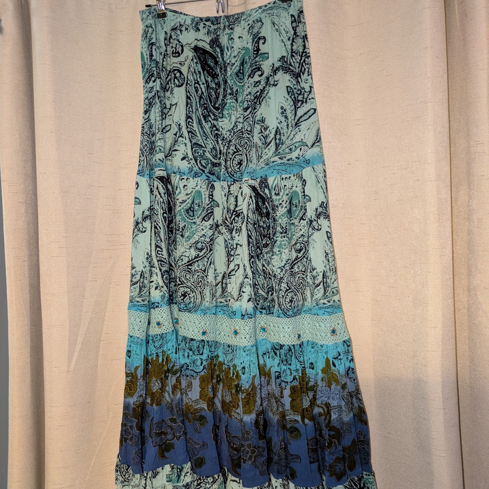 Elegant Paisley Maxi Skirt in Blue and Black - Picture 1 of 4
